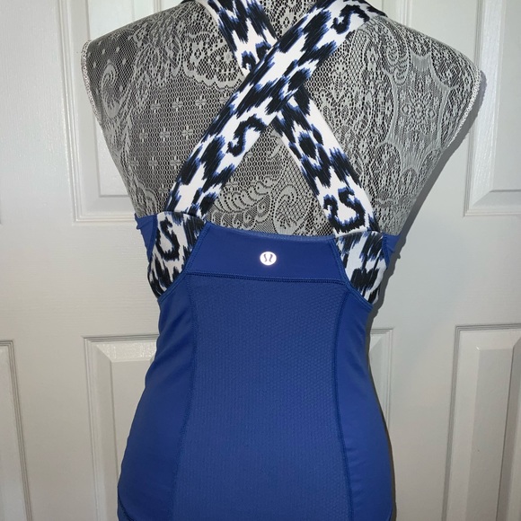 Lululemon animal print workout top size 4 - Picture 4 of 6